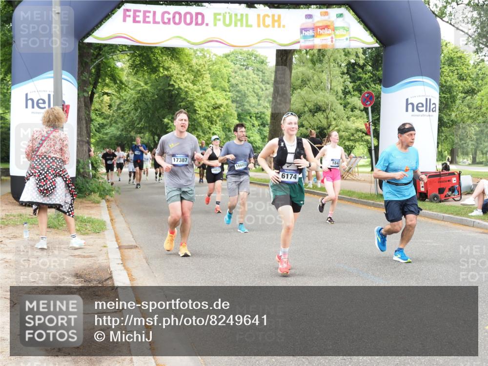 29.06.2025 - hella hamburg halbmarathon MichiJ http://msf.ph/oto/8249641 29.06.2025 10:51:40 Zwischen KM18-KM19 1842, 1863, 3039, 3182, 3248, 6100, 6174, 8890, 13542, 14465, 15137, 16455, 17387, 17763, 18395, 18768 meine-sportfotos.de