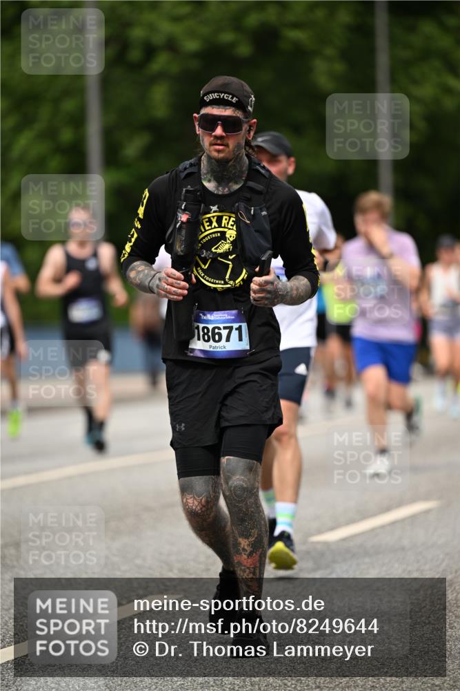 29.06.2025 - hella hamburg halbmarathon Dr. Thomas Lammeyer http://msf.ph/oto/8249644 29.06.2025 10:34:52 Kennedybrücke 1059, 1472, 1773, 2097, 2302, 2505, 2569, 3131, 4561, 6556, 6620, 6725, 7071, 7351, 7517, 8792, 9095, 9576, 9830, 9937, 10989, 10996 meine-sportfotos.de