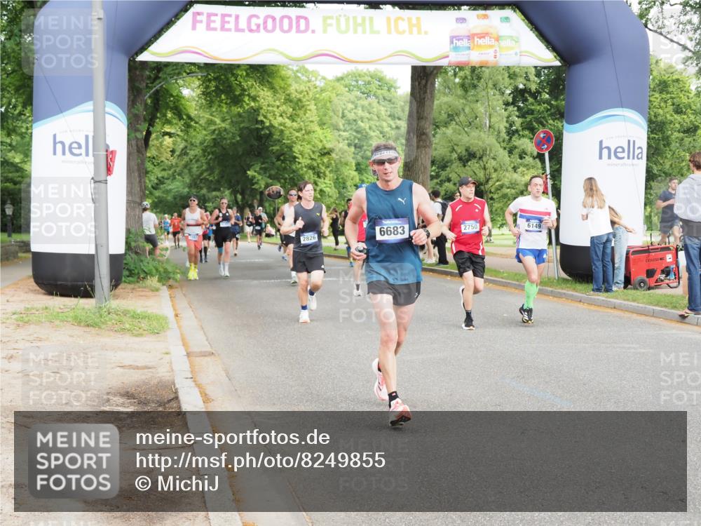 29.06.2025 - hella hamburg halbmarathon MichiJ http://msf.ph/oto/8249855 29.06.2025 10:28:47 Zwischen KM18-KM19 1358, 2714, 2750, 4888, 4889, 5752, 6149, 6683, 7495, 8346, 8574, 11284, 15015, 17245, 18614 meine-sportfotos.de