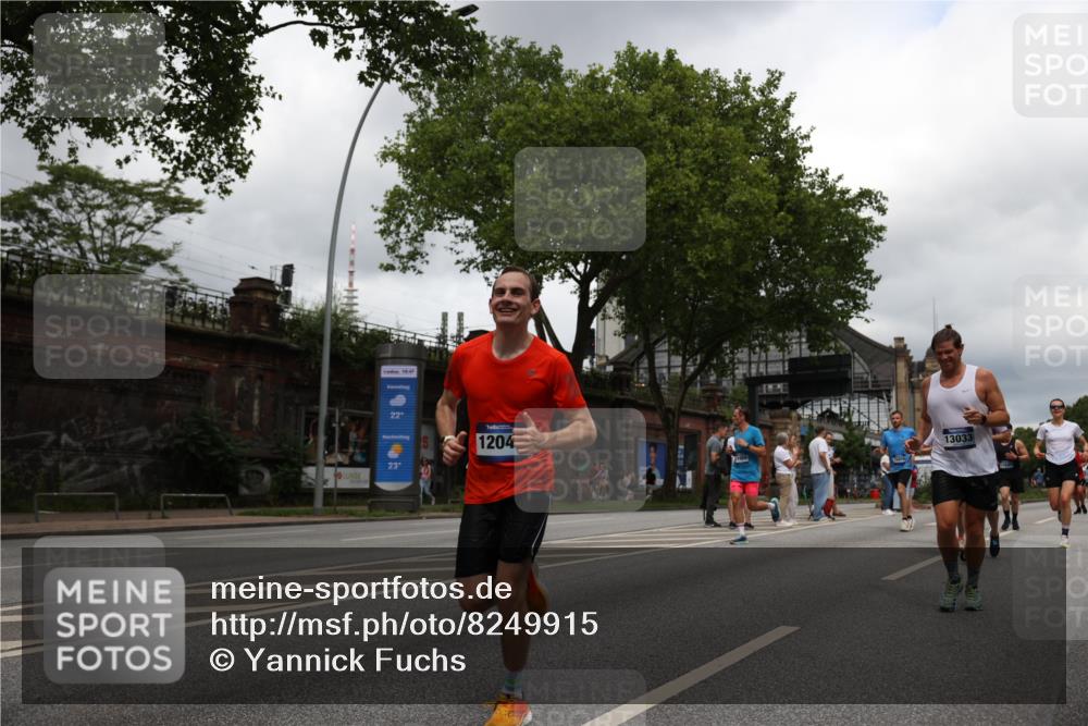 29.06.2025 - hella hamburg halbmarathon Yannick Fuchs http://msf.ph/oto/8249915 29.06.2025 10:47:53 20KM 1030, 1267, 1422, 1442, 1502, 1549, 1870, 2058, 2070, 2354, 2518, 2630, 3096, 3103, 3819, 4299, 5020, 5259, 5638, 6260, 6294, 6374, 6481, 6511, 6512, 6942, 7274, 7395, 7478, 7973, 8285, 8335, 8394, 9032, 9380, 9791, 9922, 11068, 11430, 11844, 12321, 12607, 12632, 13033, 13397, 13794, 13803, 13865, 13912, 14026, 14239, 14702, 15146, 15441, 15502, 15838, 15856, 15946, 16477, 16780, 17348, 17482, 18143, 18308, 18418, 18450, 18514, 18612, 19067 meine-sportfotos.de