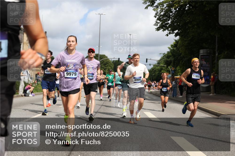 29.06.2025 - hella hamburg halbmarathon Yannick Fuchs http://msf.ph/oto/8250035 29.06.2025 10:35:26 20KM 1136, 1677, 1912, 2568, 2797, 2949, 3332, 3618, 4303, 4380, 4634, 4889, 5007, 5014, 5026, 5410, 6429, 6683, 7080, 7284, 7378, 7774, 8074, 8122, 8629, 8966, 9358, 9979, 10783, 10934, 10978, 11062, 11765, 11767, 11959, 12365, 12385, 12895, 13158, 13268, 13457, 14092, 14661, 14820, 15164, 15247, 15493, 15689, 16201, 16249, 16347, 16599, 17620, 17720, 17724, 17834, 17971, 18045, 18049, 18173, 18192, 18399, 18412, 18573 meine-sportfotos.de