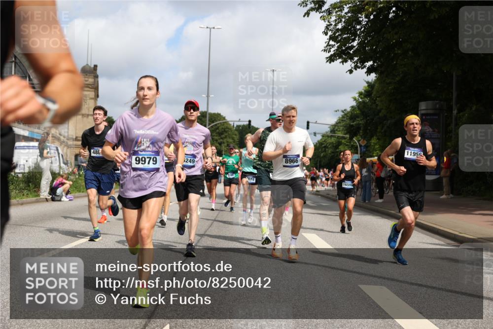 29.06.2025 - hella hamburg halbmarathon Yannick Fuchs http://msf.ph/oto/8250042 29.06.2025 10:35:26 20KM 1136, 1677, 1912, 2568, 2797, 2949, 3332, 3618, 4303, 4380, 4634, 4889, 5007, 5014, 5026, 5410, 6429, 6683, 7080, 7284, 7378, 7774, 8074, 8122, 8629, 8966, 9358, 9979, 10783, 10934, 10978, 11062, 11765, 11767, 11959, 12365, 12385, 12895, 13158, 13268, 13457, 14092, 14661, 14820, 15164, 15247, 15493, 15689, 16201, 16249, 16347, 16599, 17620, 17720, 17724, 17834, 17971, 18045, 18049, 18173, 18192, 18399, 18412, 18573 meine-sportfotos.de