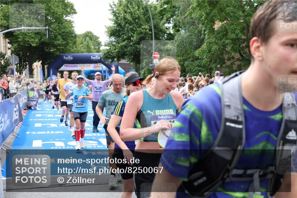 29.06.2025 - hella hamburg halbmarathon Zöllner http://msf.ph/oto/8250067 29.06.2025 10:57:58 Ziel 1200, 2025, 2806, 2883, 3093, 3575, 7138, 7159, 7189, 9820, 11394, 12378, 13376, 13465, 14881, 15349, 16517, 17543, 18492, 18762 meine-sportfotos.de