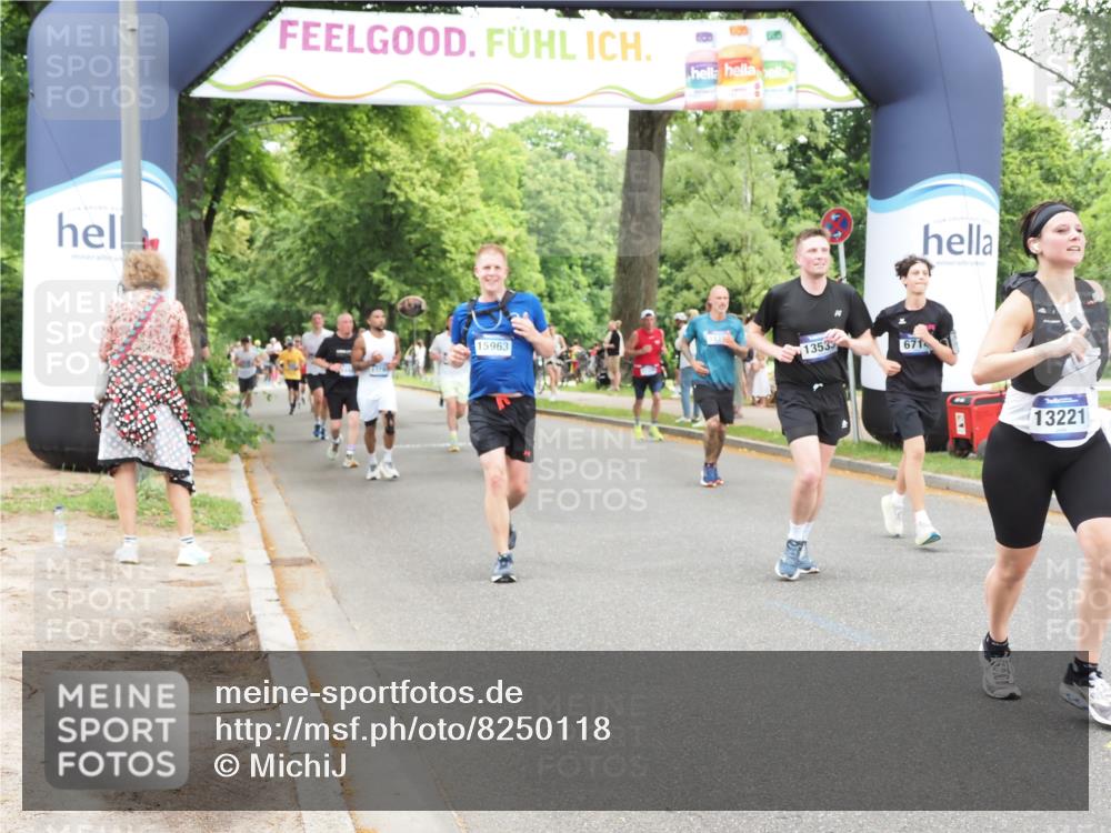 29.06.2025 - hella hamburg halbmarathon MichiJ http://msf.ph/oto/8250118 29.06.2025 10:51:46 Zwischen KM18-KM19 1842, 6174, 6714, 9816, 11324, 13221, 13533, 14822, 15797, 15963, 16067, 16605 meine-sportfotos.de