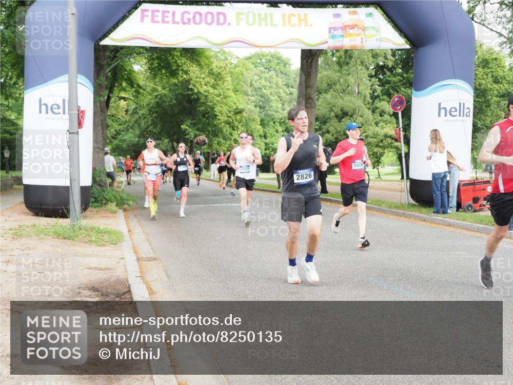 29.06.2025 - hella hamburg halbmarathon MichiJ http://msf.ph/oto/8250135 29.06.2025 10:28:48 Zwischen KM18-KM19 1882, 2750, 2826, 4888, 4889, 5745, 5752, 6149, 6683, 7495, 8346, 8574, 15015, 17245, 17620, 18614 meine-sportfotos.de