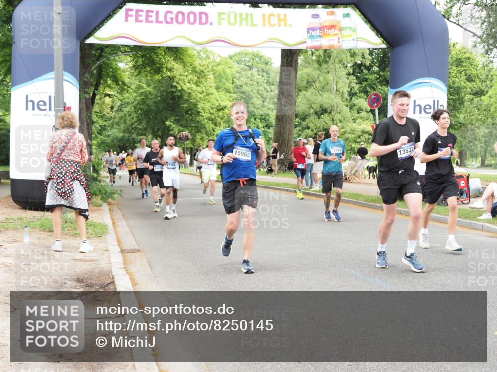 29.06.2025 - hella hamburg halbmarathon MichiJ http://msf.ph/oto/8250145 29.06.2025 10:51:47 Zwischen KM18-KM19 1842, 6714, 9816, 11324, 13221, 13533, 14822, 15797, 15963, 16067, 16605, 17784, 18577 meine-sportfotos.de