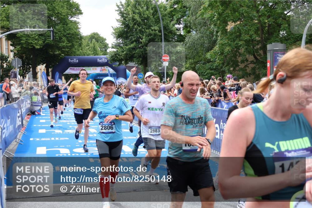 29.06.2025 - hella hamburg halbmarathon Zöllner http://msf.ph/oto/8250148 29.06.2025 10:57:59 Ziel 1200, 2025, 2806, 2883, 3093, 3575, 4579, 6531, 7138, 7159, 7189, 8089, 9820, 11394, 12378, 13376, 13465, 14881, 15349, 15527, 17543, 18492, 18762 meine-sportfotos.de