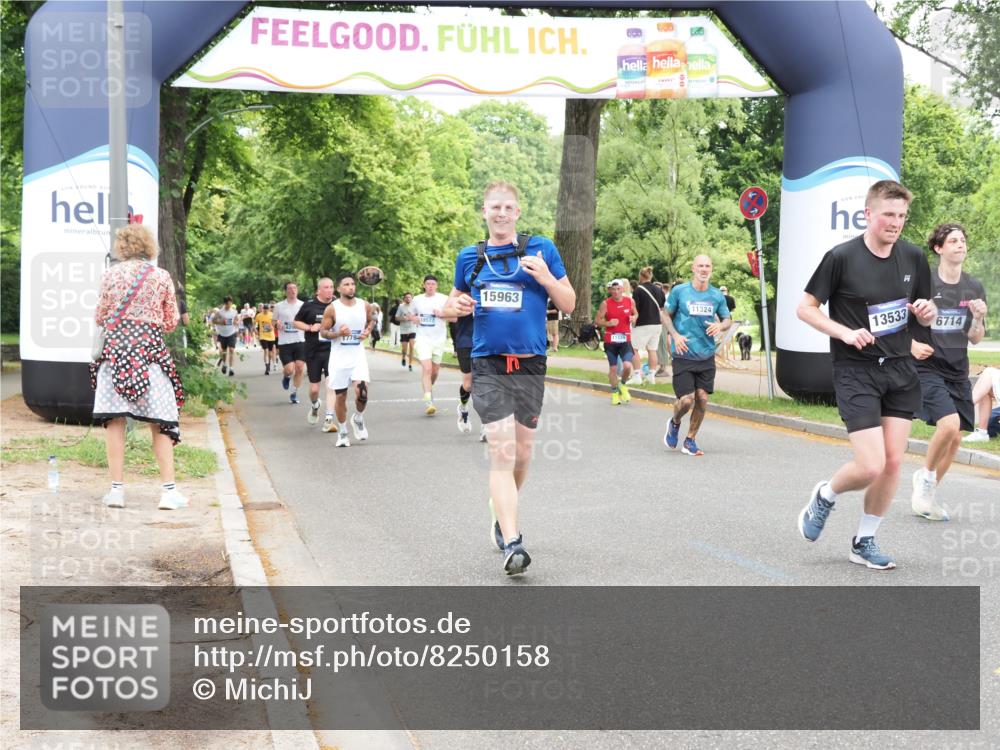 29.06.2025 - hella hamburg halbmarathon MichiJ http://msf.ph/oto/8250158 29.06.2025 10:51:47 Zwischen KM18-KM19 1842, 6714, 9816, 11324, 13221, 13533, 14822, 15797, 15963, 16067, 16605, 17784, 18577 meine-sportfotos.de