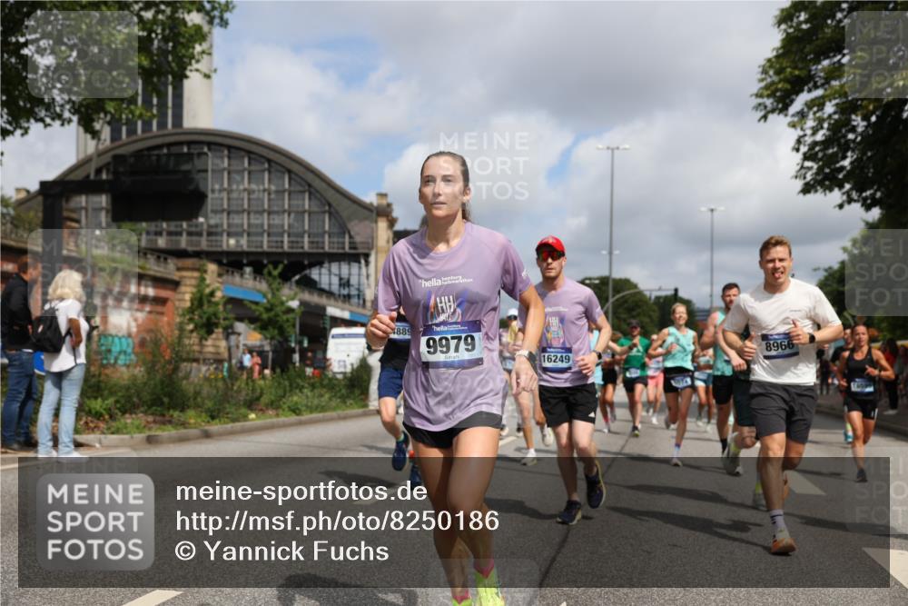 29.06.2025 - hella hamburg halbmarathon Yannick Fuchs http://msf.ph/oto/8250186 29.06.2025 10:35:26 20KM 1136, 1677, 1912, 2568, 2797, 2949, 3332, 3618, 4303, 4380, 4634, 4889, 5007, 5014, 5026, 5410, 6429, 6683, 7080, 7284, 7378, 7774, 8074, 8122, 8629, 8966, 9358, 9979, 10783, 10934, 10978, 11062, 11765, 11767, 11959, 12365, 12385, 12895, 13158, 13268, 13457, 14092, 14661, 14820, 15164, 15247, 15493, 15689, 16201, 16249, 16347, 16599, 17620, 17720, 17724, 17834, 17971, 18045, 18049, 18173, 18192, 18399, 18412, 18573 meine-sportfotos.de