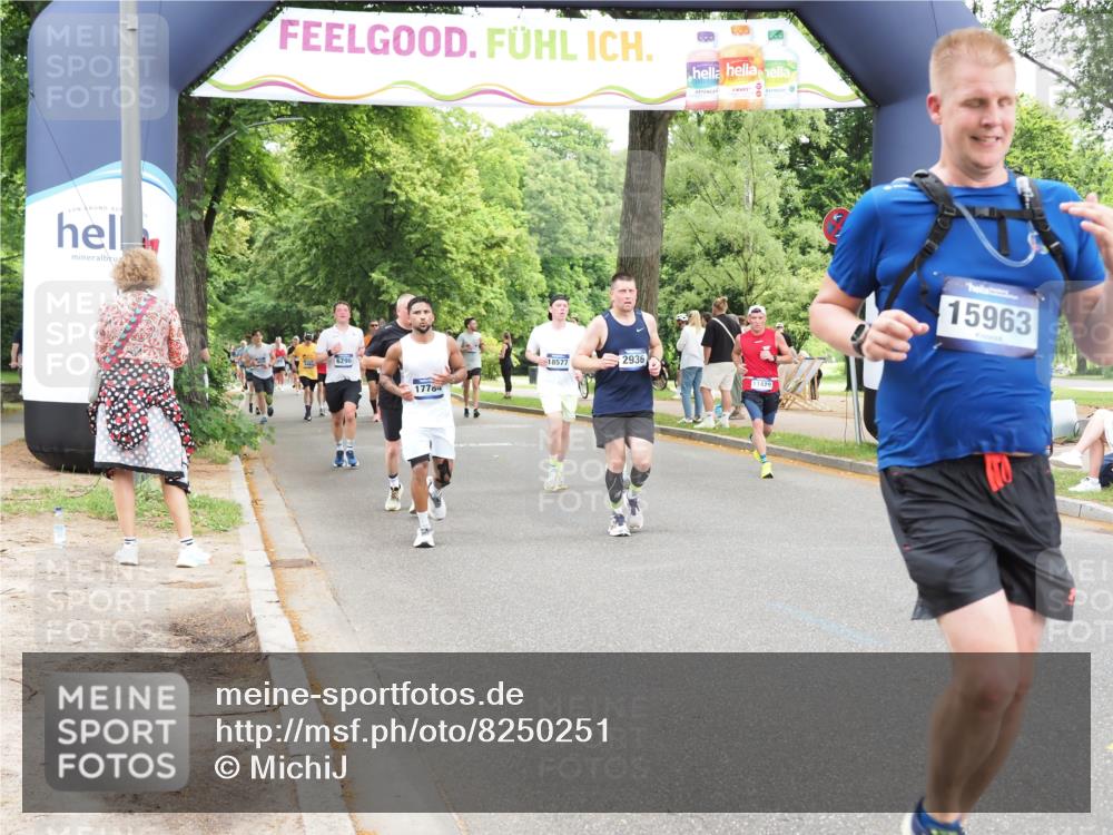29.06.2025 - hella hamburg halbmarathon MichiJ http://msf.ph/oto/8250251 29.06.2025 10:51:48 Zwischen KM18-KM19 1842, 2936, 6714, 9816, 11324, 13221, 13533, 14822, 15797, 15963, 16067, 16605, 17784, 18575, 18577 meine-sportfotos.de