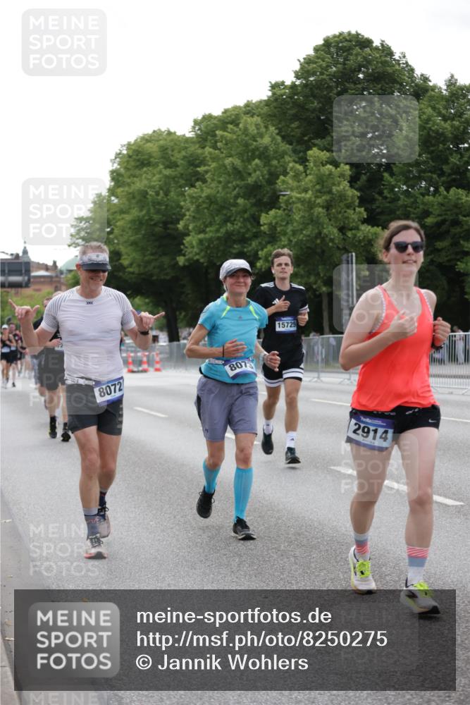 29.06.2025 - hella hamburg halbmarathon Jannik Wohlers http://msf.ph/oto/8250275 29.06.2025 10:30:53 Lombardsbrücke 1292, 1773, 1979, 2414, 2914, 4561, 4817, 5437, 5846, 5943, 6057, 6078, 6195, 6787, 7604, 8050, 8072, 8073, 10111, 11988, 12627, 14349, 15725, 16457, 16978, 17224, 17463, 17509, 17587, 17706, 18390, 18883, 19226 meine-sportfotos.de