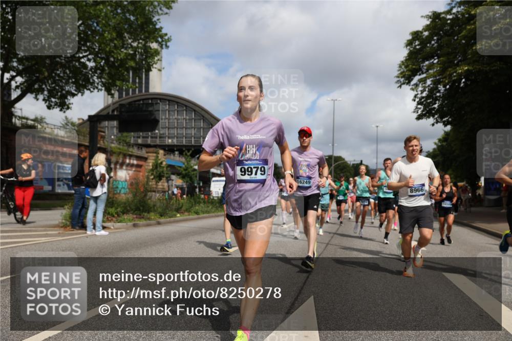 29.06.2025 - hella hamburg halbmarathon Yannick Fuchs http://msf.ph/oto/8250278 29.06.2025 10:35:27 20KM 1136, 1677, 2568, 2797, 2949, 3332, 3618, 4303, 4380, 4634, 4889, 5007, 5014, 5026, 5410, 5709, 6429, 6683, 7080, 7284, 7378, 7774, 8074, 8122, 8966, 9358, 9979, 10783, 10934, 10978, 11062, 11765, 11959, 12365, 12385, 12895, 13158, 13268, 13457, 14092, 14661, 14820, 15164, 15247, 15493, 15689, 16201, 16249, 16347, 16599, 17620, 17720, 17724, 17834, 17971, 18045, 18049, 18173, 18192, 18399, 18412, 18573 meine-sportfotos.de