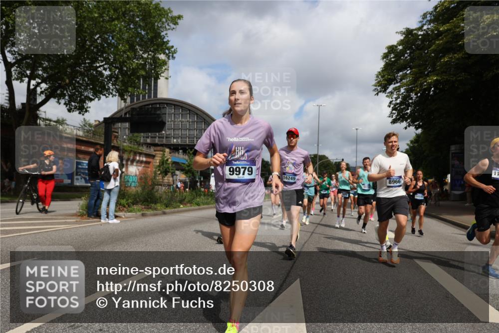 29.06.2025 - hella hamburg halbmarathon Yannick Fuchs http://msf.ph/oto/8250308 29.06.2025 10:35:27 20KM 1136, 1677, 2568, 2797, 2949, 3332, 3618, 4303, 4380, 4634, 4889, 5007, 5014, 5026, 5410, 5709, 6429, 6683, 7080, 7284, 7378, 7774, 8074, 8122, 8966, 9358, 9979, 10783, 10934, 10978, 11062, 11765, 11959, 12365, 12385, 12895, 13158, 13268, 13457, 14092, 14661, 14820, 15164, 15247, 15493, 15689, 16201, 16249, 16347, 16599, 17620, 17720, 17724, 17834, 17971, 18045, 18049, 18173, 18192, 18399, 18412, 18573 meine-sportfotos.de