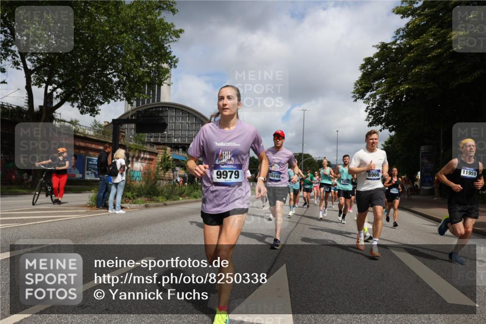 29.06.2025 - hella hamburg halbmarathon Yannick Fuchs http://msf.ph/oto/8250338 29.06.2025 10:35:27 20KM 1136, 1677, 2568, 2797, 2949, 3332, 3618, 4303, 4380, 4634, 4889, 5007, 5014, 5026, 5410, 5709, 6429, 6683, 7080, 7284, 7378, 7774, 8074, 8122, 8966, 9358, 9979, 10783, 10934, 10978, 11062, 11765, 11959, 12365, 12385, 12895, 13158, 13268, 13457, 14092, 14661, 14820, 15164, 15247, 15493, 15689, 16201, 16249, 16347, 16599, 17620, 17720, 17724, 17834, 17971, 18045, 18049, 18173, 18192, 18399, 18412, 18573 meine-sportfotos.de