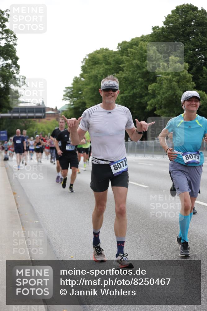 29.06.2025 - hella hamburg halbmarathon Jannik Wohlers http://msf.ph/oto/8250467 29.06.2025 10:30:54 Lombardsbrücke 1292, 1773, 1979, 2414, 2914, 4561, 4817, 5437, 5846, 5943, 6057, 6078, 6195, 7604, 8050, 8072, 8073, 10111, 11587, 11988, 12627, 14349, 15725, 16457, 16978, 17224, 17463, 17509, 17587, 17706, 18390, 18883, 18943, 19226 meine-sportfotos.de