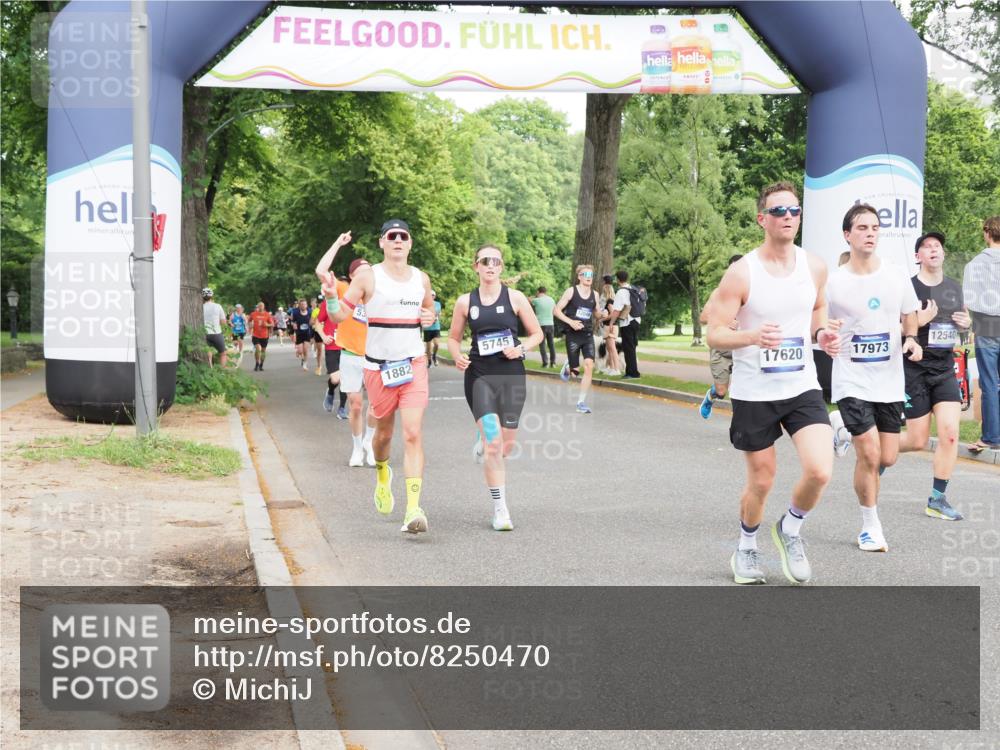 29.06.2025 - hella hamburg halbmarathon MichiJ http://msf.ph/oto/8250470 29.06.2025 10:28:51 Zwischen KM18-KM19 1882, 2750, 2826, 4889, 5375, 5508, 5745, 6149, 6683, 8346, 12540, 13158, 17245, 17620, 17973 meine-sportfotos.de