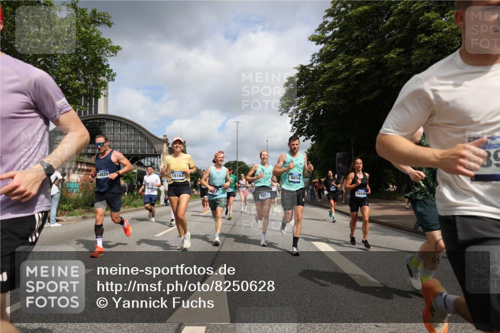 29.06.2025 - hella hamburg halbmarathon Yannick Fuchs http://msf.ph/oto/8250628 29.06.2025 10:35:28 20KM 1136, 1677, 2568, 2797, 2949, 3332, 3618, 4205, 4303, 4380, 4634, 4871, 4889, 5007, 5014, 5026, 5410, 5709, 6429, 6683, 7080, 7284, 7378, 7774, 8074, 8122, 8966, 9358, 9979, 10783, 10934, 10978, 11062, 11765, 11922, 11959, 12365, 12385, 12895, 13158, 13268, 13457, 14092, 14661, 14820, 15164, 15247, 15493, 15689, 16201, 16249, 16347, 16599, 17620, 17720, 17724, 17834, 17971, 18045, 18049, 18173, 18399, 18412, 18573 meine-sportfotos.de