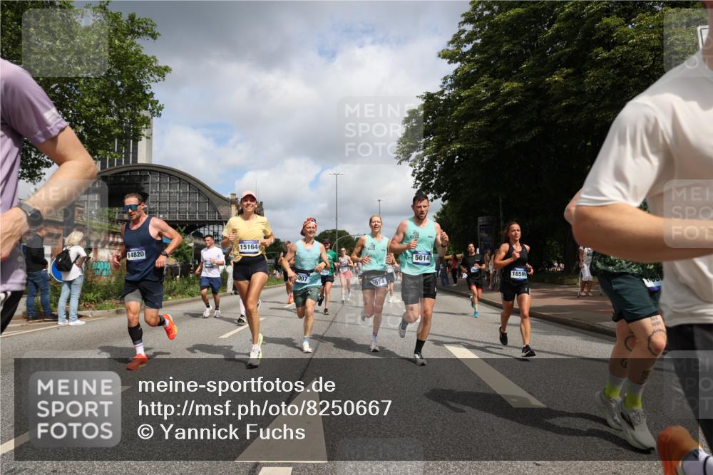 29.06.2025 - hella hamburg halbmarathon Yannick Fuchs http://msf.ph/oto/8250667 29.06.2025 10:35:28 20KM 1136, 1677, 2568, 2797, 2949, 3332, 3618, 4205, 4303, 4380, 4634, 4871, 4889, 5007, 5014, 5026, 5410, 5709, 6429, 6683, 7080, 7284, 7378, 7774, 8074, 8122, 8966, 9358, 9979, 10783, 10934, 10978, 11062, 11765, 11922, 11959, 12365, 12385, 12895, 13158, 13268, 13457, 14092, 14661, 14820, 15164, 15247, 15493, 15689, 16201, 16249, 16347, 16599, 17620, 17720, 17724, 17834, 17971, 18045, 18049, 18173, 18399, 18412, 18573 meine-sportfotos.de