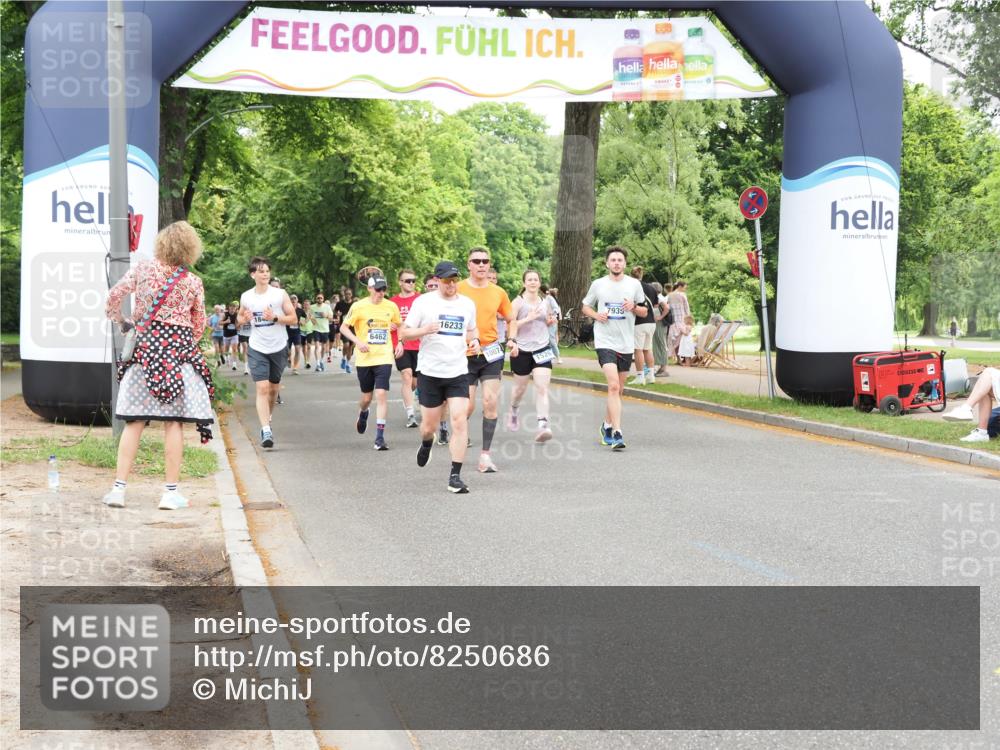 29.06.2025 - hella hamburg halbmarathon MichiJ http://msf.ph/oto/8250686 29.06.2025 10:51:54 Zwischen KM18-KM19 1526, 2936, 5742, 0000, 6462, 7935, 10074, 11324, 11429, 15963, 16233, 16989, 17784, 18575, 18577 meine-sportfotos.de