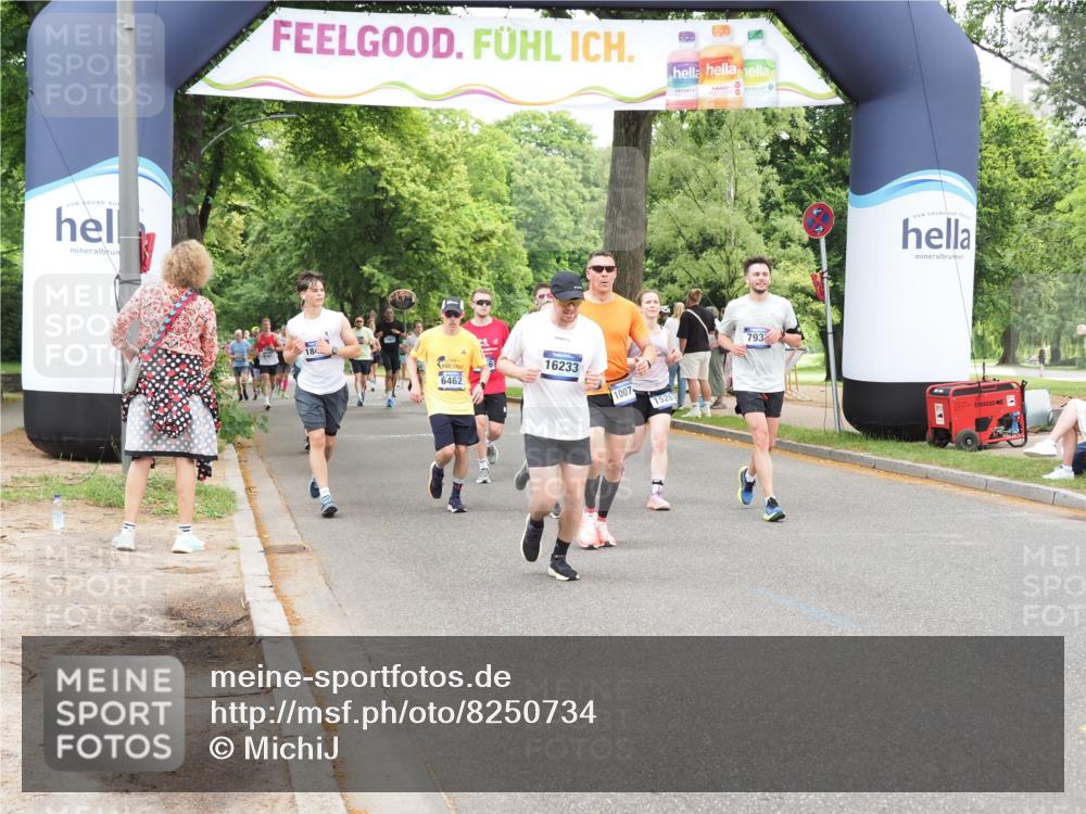 29.06.2025 - hella hamburg halbmarathon MichiJ http://msf.ph/oto/8250734 29.06.2025 10:51:55 Zwischen KM18-KM19 1526, 2936, 4146, 5742, 0000, 6462, 7935, 10074, 11429, 14306, 16233, 16237, 16989, 17784, 18575, 18577 meine-sportfotos.de