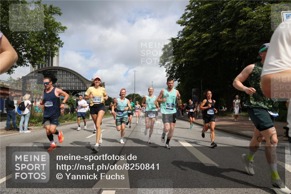 29.06.2025 - hella hamburg halbmarathon Yannick Fuchs http://msf.ph/oto/8250841 29.06.2025 10:35:28 20KM 1136, 1677, 2568, 2797, 2949, 3332, 3618, 4205, 4303, 4380, 4634, 4871, 4889, 5007, 5014, 5026, 5410, 5709, 6429, 6683, 7080, 7284, 7378, 7774, 8074, 8122, 8966, 9358, 9979, 10783, 10934, 10978, 11062, 11765, 11922, 11959, 12365, 12385, 12895, 13158, 13268, 13457, 14092, 14661, 14820, 15164, 15247, 15493, 15689, 16201, 16249, 16347, 16599, 17620, 17720, 17724, 17834, 17971, 18045, 18049, 18173, 18399, 18412, 18573 meine-sportfotos.de