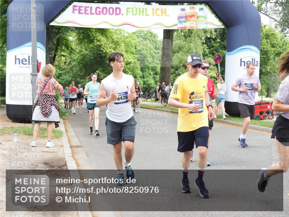 29.06.2025 - hella hamburg halbmarathon MichiJ http://msf.ph/oto/8250976 29.06.2025 10:51:57 Zwischen KM18-KM19 1526, 4146, 5742, 0000, 6462, 7935, 10074, 11429, 14306, 16233, 16237, 16989, 18426 meine-sportfotos.de