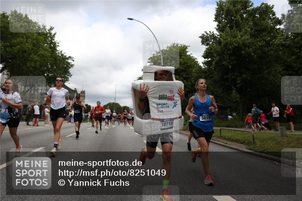 29.06.2025 - hella hamburg halbmarathon Yannick Fuchs http://msf.ph/oto/8251049 29.06.2025 10:47:56 20KM 1267, 1422, 1442, 1502, 1549, 1870, 2058, 2070, 2354, 2432, 2518, 2630, 3096, 3103, 3819, 4299, 5020, 5259, 6260, 6294, 6374, 6511, 6512, 7274, 7395, 7478, 7973, 8285, 8335, 8394, 9032, 9380, 9791, 9922, 10040, 11009, 11068, 11430, 11789, 11844, 12321, 12607, 12632, 13033, 13397, 13794, 13803, 13912, 14026, 14239, 14702, 15146, 15441, 15838, 15856, 15946, 16780, 17348, 17482, 18143, 18308, 18418, 18450, 18514, 18612, 19067 meine-sportfotos.de