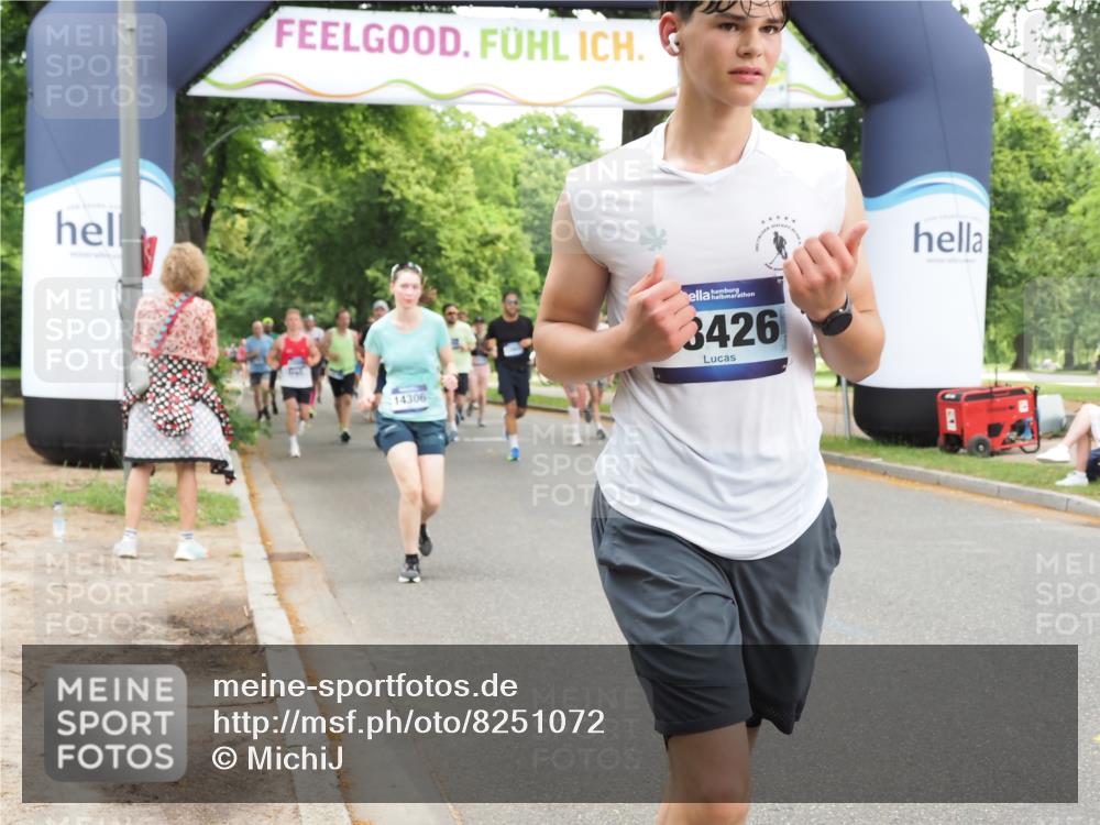 29.06.2025 - hella hamburg halbmarathon MichiJ http://msf.ph/oto/8251072 29.06.2025 10:51:59 Zwischen KM18-KM19 1526, 4146, 5742, 0000, 6462, 7935, 10074, 13901, 14306, 16233, 16237, 18426 meine-sportfotos.de