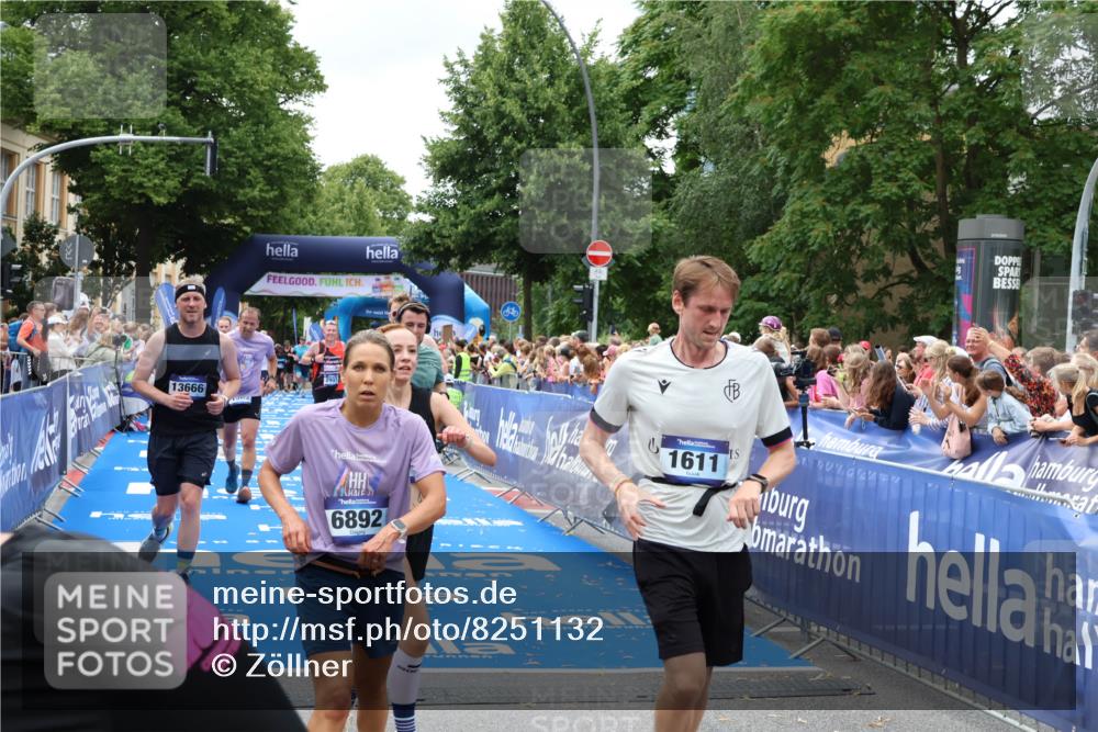 29.06.2025 - hella hamburg halbmarathon Zöllner http://msf.ph/oto/8251132 29.06.2025 10:58:13 Ziel 1563, 1611, 2907, 4319, 4426, 6104, 8290, 10408, 13666, 15125, 15189, 18068 meine-sportfotos.de