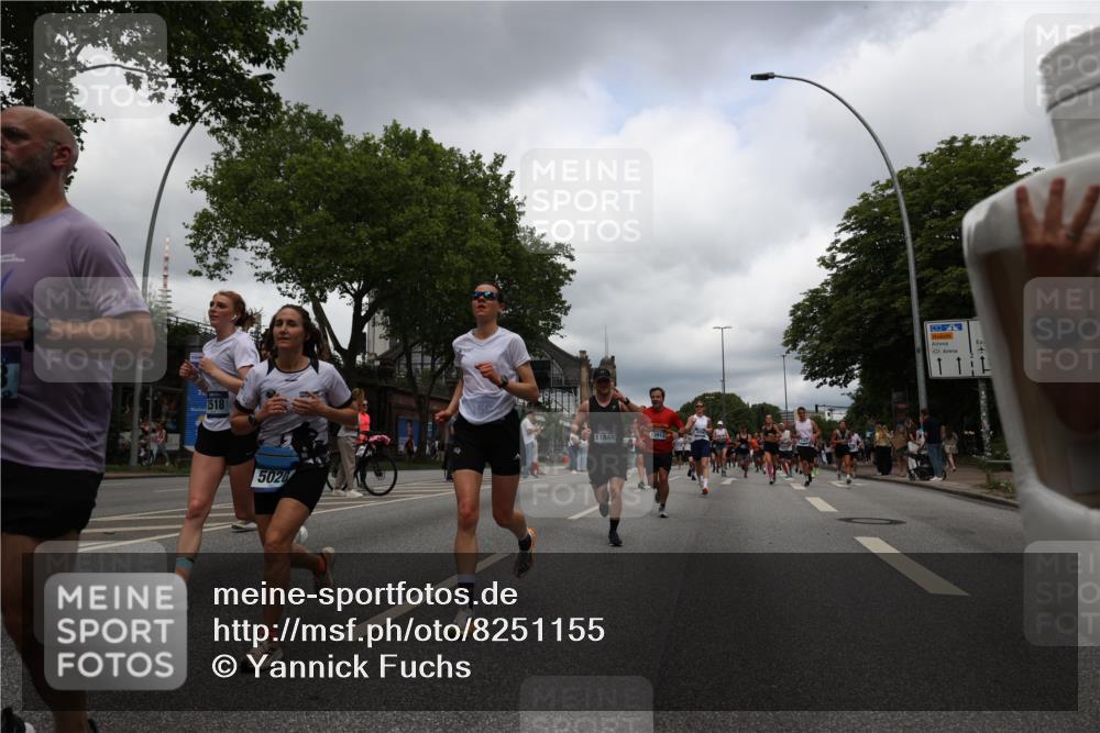 29.06.2025 - hella hamburg halbmarathon Yannick Fuchs http://msf.ph/oto/8251155 29.06.2025 10:47:56 20KM 1267, 1422, 1442, 1502, 1549, 1870, 2058, 2070, 2354, 2432, 2518, 2630, 3096, 3103, 3819, 4299, 5020, 5259, 6260, 6294, 6374, 6511, 6512, 7274, 7395, 7478, 7973, 8285, 8335, 8394, 9032, 9380, 9791, 9922, 10040, 11009, 11068, 11430, 11789, 11844, 12321, 12607, 12632, 13033, 13397, 13794, 13803, 13912, 14026, 14239, 14702, 15146, 15441, 15838, 15856, 15946, 16780, 17348, 17482, 18143, 18308, 18418, 18450, 18514, 18612, 19067 meine-sportfotos.de
