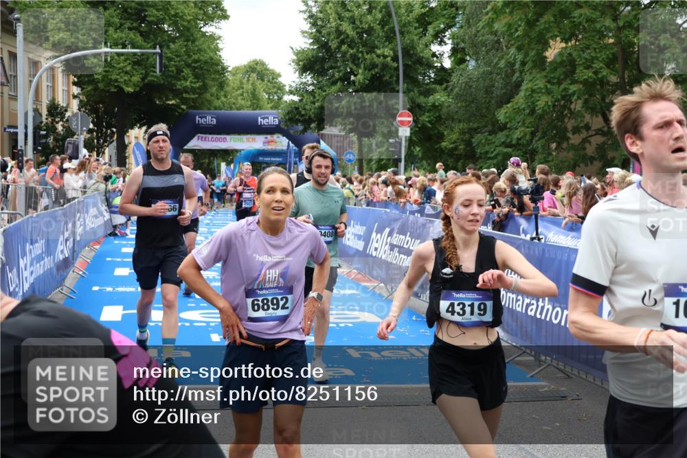 29.06.2025 - hella hamburg halbmarathon Zöllner http://msf.ph/oto/8251156 29.06.2025 10:58:14 Ziel 1563, 2907, 4426, 6104, 8290, 10408, 13666, 14631, 15125, 15189, 18068 meine-sportfotos.de