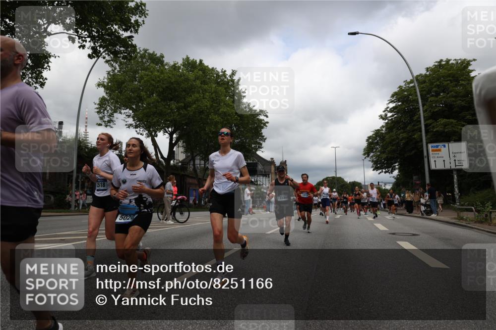 29.06.2025 - hella hamburg halbmarathon Yannick Fuchs http://msf.ph/oto/8251166 29.06.2025 10:47:57 20KM 1267, 1422, 1442, 1502, 1549, 1870, 2058, 2070, 2354, 2432, 2518, 2630, 3096, 3103, 3819, 4299, 5020, 5259, 6260, 6294, 6374, 6511, 6512, 7395, 7478, 7973, 8285, 8394, 9032, 9380, 9791, 9922, 10040, 11009, 11068, 11430, 11789, 11844, 12321, 12607, 12632, 13033, 13397, 13794, 13803, 13912, 14026, 14239, 14702, 15146, 15441, 15838, 15856, 15946, 16623, 16780, 17348, 17482, 18143, 18308, 18418, 18450, 18514, 18612, 19067 meine-sportfotos.de
