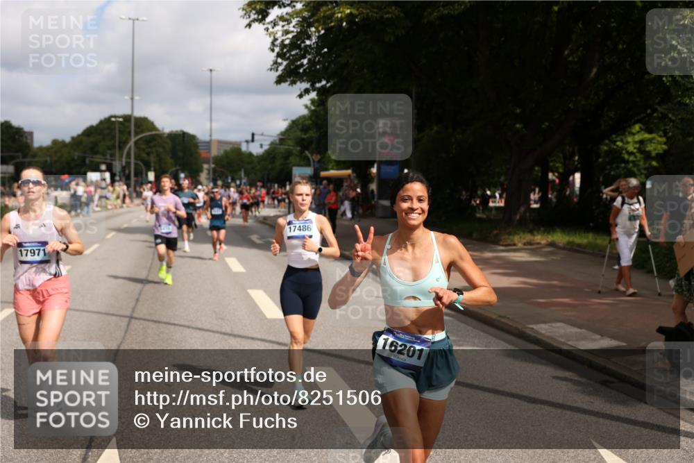 29.06.2025 - hella hamburg halbmarathon Yannick Fuchs http://msf.ph/oto/8251506 29.06.2025 10:35:31 20KM 1136, 1677, 2568, 2797, 2949, 3332, 3618, 4205, 4303, 4380, 4634, 4871, 4889, 5007, 5014, 5026, 5410, 5709, 6429, 6683, 6771, 7080, 7284, 7378, 7774, 8074, 8122, 8966, 9358, 9640, 9659, 9755, 9979, 10375, 10783, 10934, 10978, 11062, 11765, 11922, 11959, 12365, 12385, 12895, 13158, 13268, 13457, 14661, 14820, 15164, 15247, 15493, 15689, 16201, 16249, 16347, 16599, 17720, 17724, 17834, 17971, 18045, 18049, 18173, 18399, 18412, 18573 meine-sportfotos.de