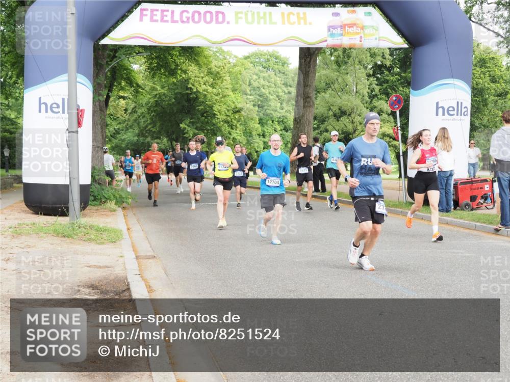 29.06.2025 - hella hamburg halbmarathon MichiJ http://msf.ph/oto/8251524 29.06.2025 10:28:55 Zwischen KM18-KM19 1882, 2324, 2826, 5375, 5508, 5745, 8629, 11765, 12046, 12540, 12704, 13158, 15828, 17620, 17973 meine-sportfotos.de