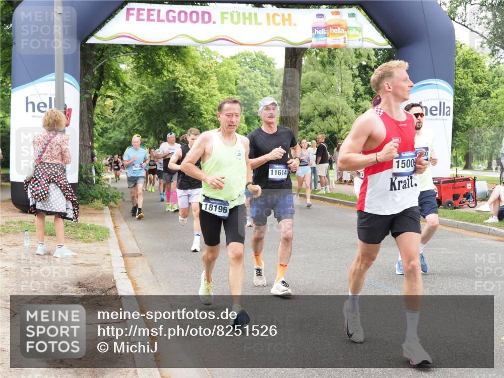 29.06.2025 - hella hamburg halbmarathon MichiJ http://msf.ph/oto/8251526 29.06.2025 10:52:03 Zwischen KM18-KM19 4146, 4613, 7271, 7474, 9254, 11614, 13210, 13901, 14306, 15009, 15377, 16237, 17550, 18196, 18426 meine-sportfotos.de