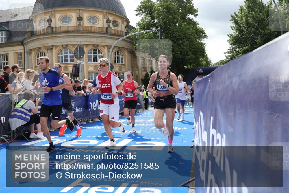 29.06.2025 - hella hamburg halbmarathon Strokosch-Dieckow http://msf.ph/oto/8251585 29.06.2025 10:40:42 Ziel 1631, 1882, 1912, 2324, 2714, 2750, 4634, 4843, 4889, 5014, 5026, 5745, 6429, 7080, 7109, 7622, 8074, 8629, 9294, 9979, 10900, 11959, 12865, 14092, 14272, 14820, 15351, 15493, 15542, 16201, 16249, 16599, 17486, 17724, 18399 meine-sportfotos.de