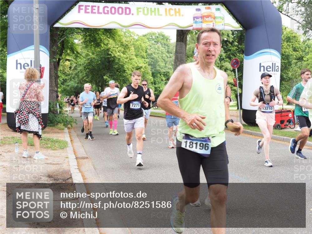 29.06.2025 - hella hamburg halbmarathon MichiJ http://msf.ph/oto/8251586 29.06.2025 10:52:04 Zwischen KM18-KM19 1885, 4613, 7271, 7474, 9254, 11614, 13210, 13901, 15009, 15377, 17550, 18196, 18426, 19165, 19176 meine-sportfotos.de