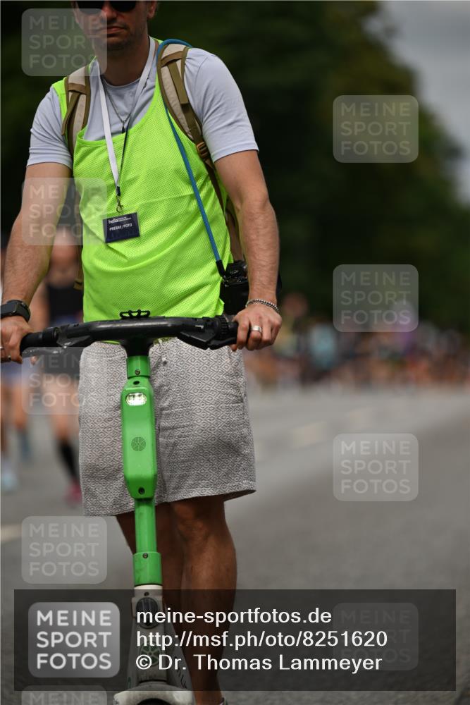 29.06.2025 - hella hamburg halbmarathon Dr. Thomas Lammeyer http://msf.ph/oto/8251620 29.06.2025 10:34:55 Kennedybrücke 1059, 1472, 1773, 2097, 2505, 2569, 3131, 4561, 6195, 6556, 6616, 6620, 6725, 7071, 7351, 8792, 9095, 9576, 9830, 9937, 10989, 10996 meine-sportfotos.de