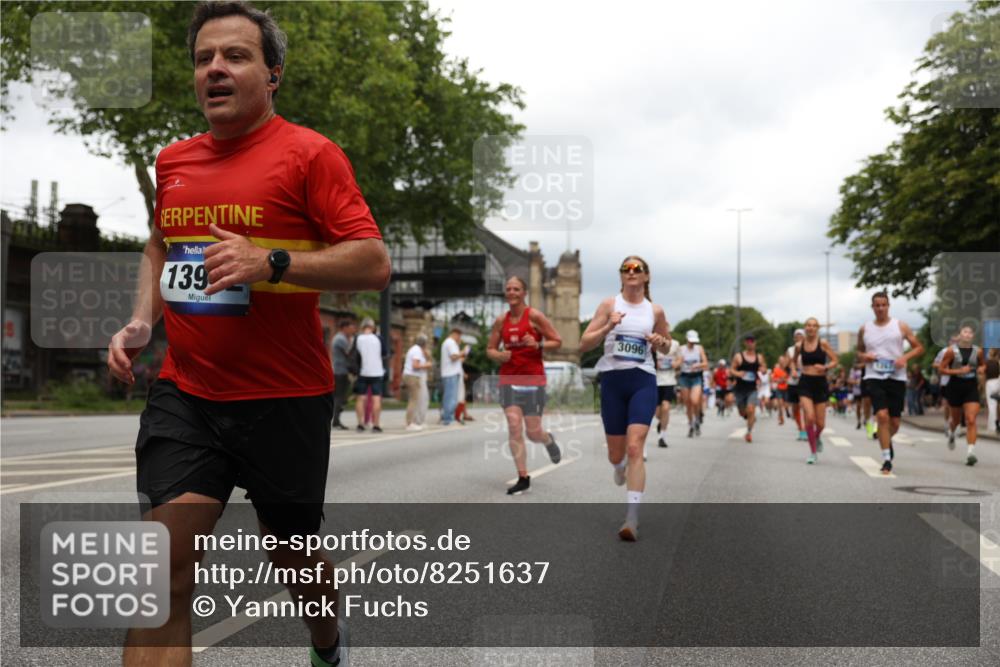 29.06.2025 - hella hamburg halbmarathon Yannick Fuchs http://msf.ph/oto/8251637 29.06.2025 10:47:59 20KM 1267, 1422, 1442, 1502, 1549, 1870, 2058, 2432, 2518, 2630, 3096, 3103, 3819, 4299, 5020, 5259, 6260, 6294, 6374, 7129, 7395, 7478, 7973, 8285, 8394, 9032, 9380, 9791, 9922, 10040, 11009, 11068, 11430, 11789, 11844, 12321, 12607, 12632, 13033, 13147, 13397, 13794, 13803, 13912, 14026, 14239, 14702, 15146, 15838, 15856, 15946, 16623, 16780, 17482, 18308, 18418, 18450, 18514, 18612, 19067 meine-sportfotos.de