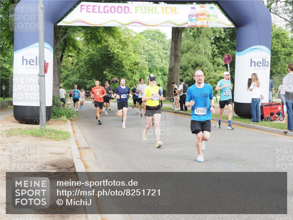 29.06.2025 - hella hamburg halbmarathon MichiJ http://msf.ph/oto/8251721 29.06.2025 10:28:56 Zwischen KM18-KM19 1882, 2324, 2826, 5375, 5508, 5745, 8629, 11765, 12046, 12540, 12704, 13158, 15828, 17620, 17973 meine-sportfotos.de