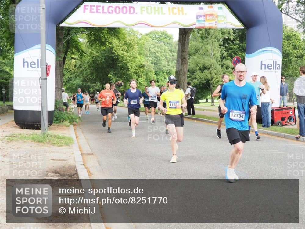 29.06.2025 - hella hamburg halbmarathon MichiJ http://msf.ph/oto/8251770 29.06.2025 10:28:57 Zwischen KM18-KM19 2324, 3332, 4843, 5375, 5508, 8465, 8629, 11731, 11765, 12046, 12540, 12704, 13158, 15828, 17214, 17973 meine-sportfotos.de