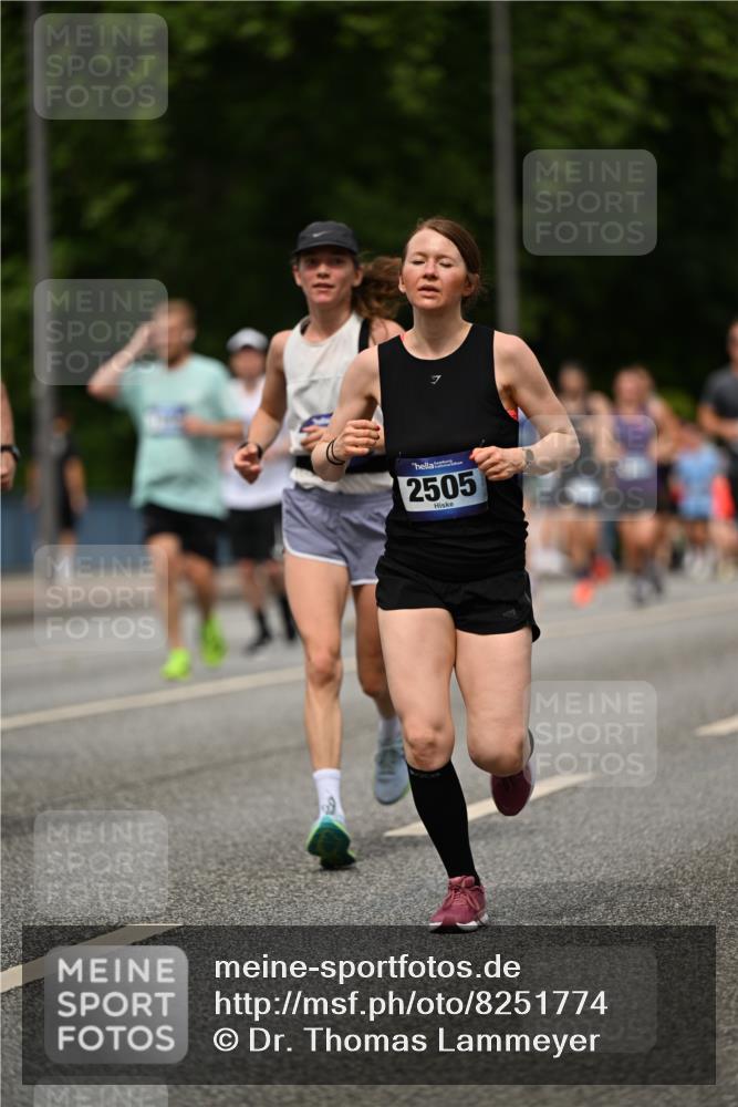 29.06.2025 - hella hamburg halbmarathon Dr. Thomas Lammeyer http://msf.ph/oto/8251774 29.06.2025 10:34:58 Kennedybrücke 1059, 1472, 1773, 2097, 2505, 2569, 3131, 3443, 4561, 5437, 6057, 6195, 6556, 6616, 6620, 6725, 6787, 7071, 7351, 8050, 8792, 9576, 9830, 9937, 10989 meine-sportfotos.de