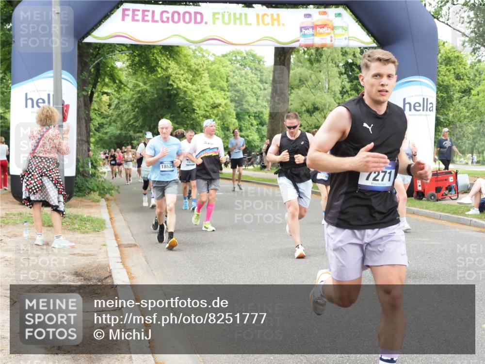 29.06.2025 - hella hamburg halbmarathon MichiJ http://msf.ph/oto/8251777 29.06.2025 10:52:06 Zwischen KM18-KM19 1885, 4613, 7271, 7474, 9254, 9339, 10756, 11614, 11784, 13210, 13901, 15009, 15377, 16344, 17550, 18196, 18525, 19165, 19176 meine-sportfotos.de