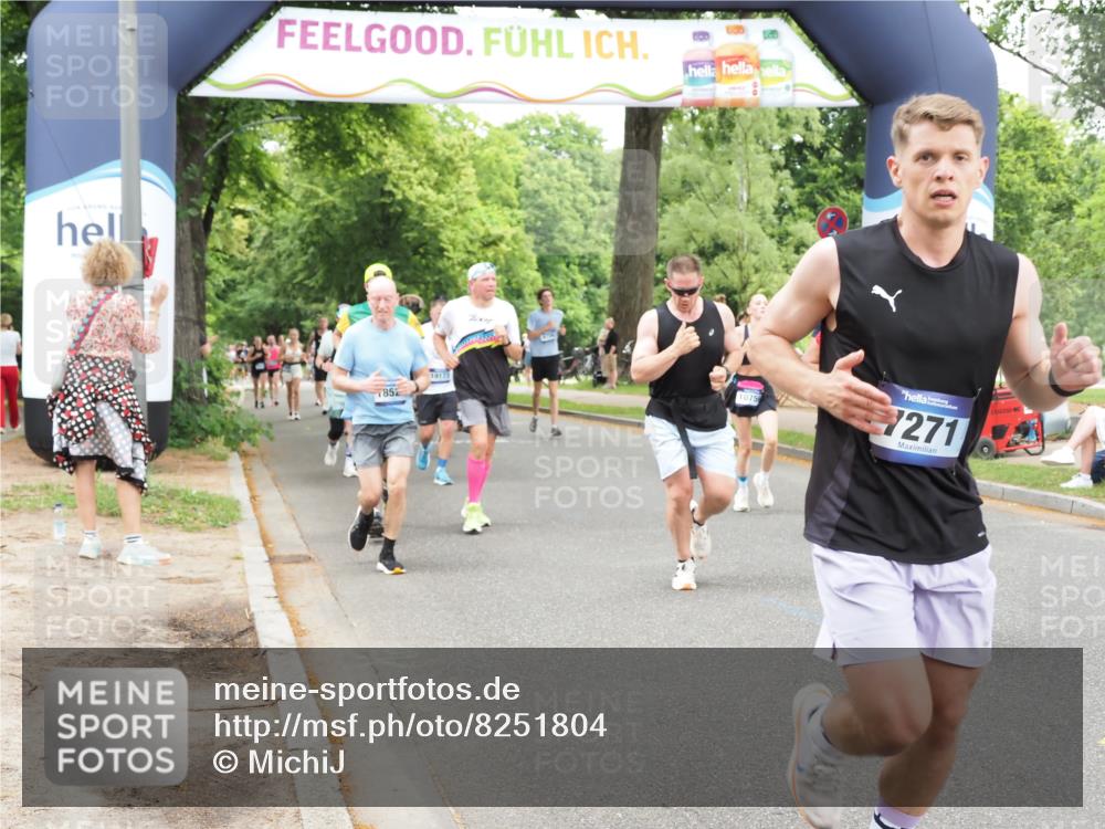 29.06.2025 - hella hamburg halbmarathon MichiJ http://msf.ph/oto/8251804 29.06.2025 10:52:06 Zwischen KM18-KM19 1885, 4613, 7271, 7474, 9254, 9339, 10756, 11614, 11784, 13210, 13901, 15009, 15377, 16344, 17550, 18196, 18525, 19165, 19176 meine-sportfotos.de