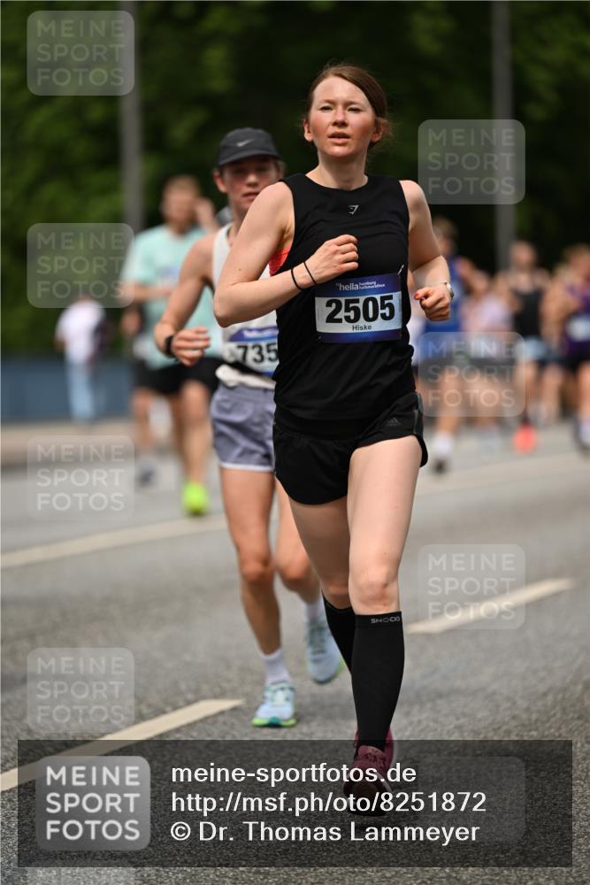 29.06.2025 - hella hamburg halbmarathon Dr. Thomas Lammeyer http://msf.ph/oto/8251872 29.06.2025 10:34:59 Kennedybrücke 1059, 1472, 1773, 2097, 2505, 2569, 3131, 3443, 4561, 5437, 6057, 6195, 6616, 6620, 6725, 6787, 7071, 7351, 8050, 8792, 9576, 9830, 9937, 10989 meine-sportfotos.de