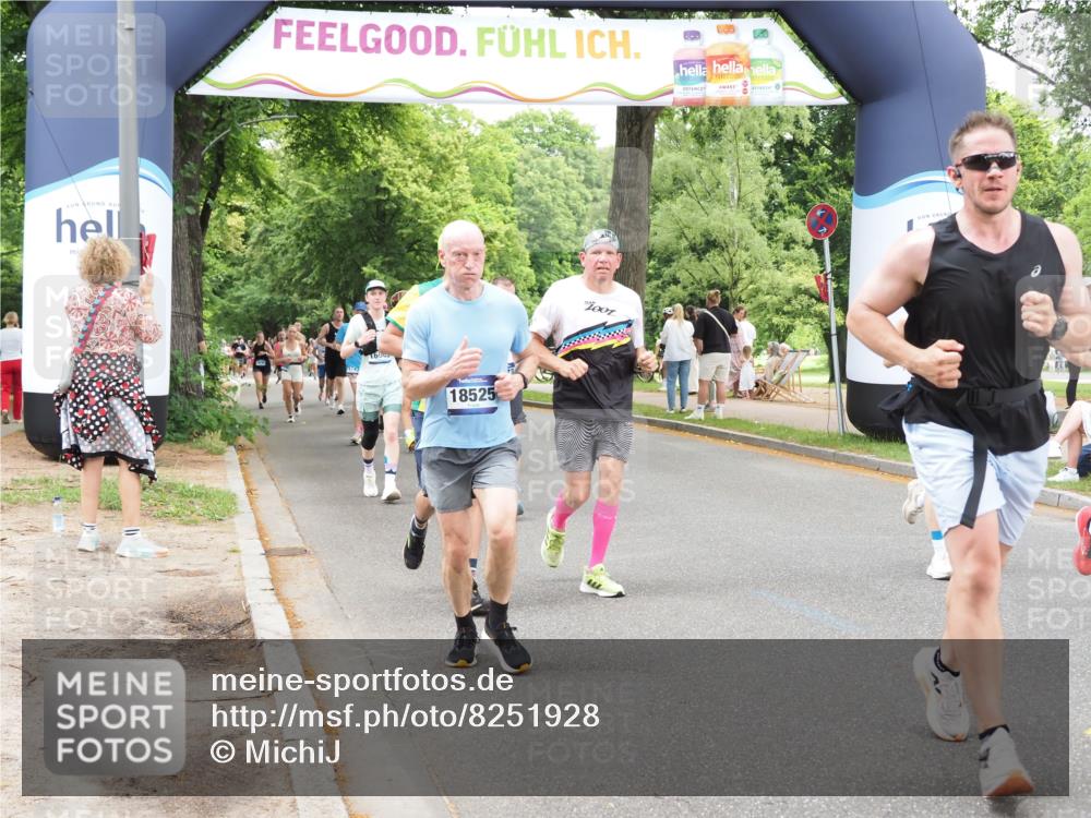 29.06.2025 - hella hamburg halbmarathon MichiJ http://msf.ph/oto/8251928 29.06.2025 10:52:07 Zwischen KM18-KM19 1885, 4613, 7271, 7474, 9254, 9339, 10756, 11614, 11784, 13210, 13901, 15009, 15377, 16344, 17550, 18128, 18196, 18525, 19165, 19176 meine-sportfotos.de