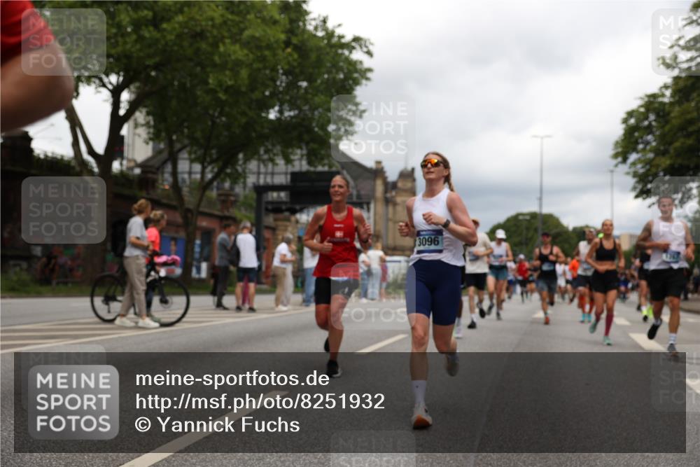 29.06.2025 - hella hamburg halbmarathon Yannick Fuchs http://msf.ph/oto/8251932 29.06.2025 10:47:59 20KM 1267, 1422, 1442, 1502, 1549, 1870, 2058, 2432, 2518, 2630, 3096, 3103, 3819, 4299, 5020, 5259, 6260, 6294, 6374, 7129, 7395, 7478, 7973, 8285, 8394, 9032, 9380, 9791, 9922, 10040, 11009, 11068, 11430, 11789, 11844, 12321, 12607, 12632, 13033, 13147, 13397, 13794, 13803, 13912, 14026, 14239, 14702, 15146, 15838, 15856, 15946, 16623, 16780, 17482, 18308, 18418, 18450, 18514, 18612, 19067 meine-sportfotos.de