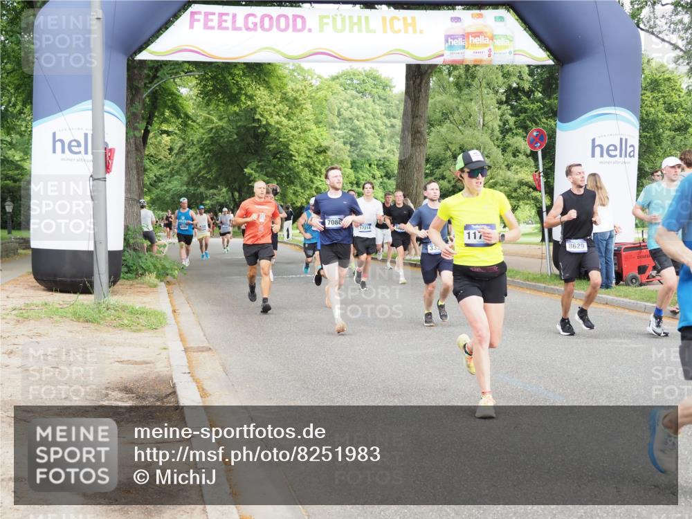 29.06.2025 - hella hamburg halbmarathon MichiJ http://msf.ph/oto/8251983 29.06.2025 10:28:57 Zwischen KM18-KM19 2324, 3332, 4843, 5375, 5508, 8465, 8629, 11731, 11765, 12046, 12540, 12704, 13158, 15828, 17214, 17973 meine-sportfotos.de