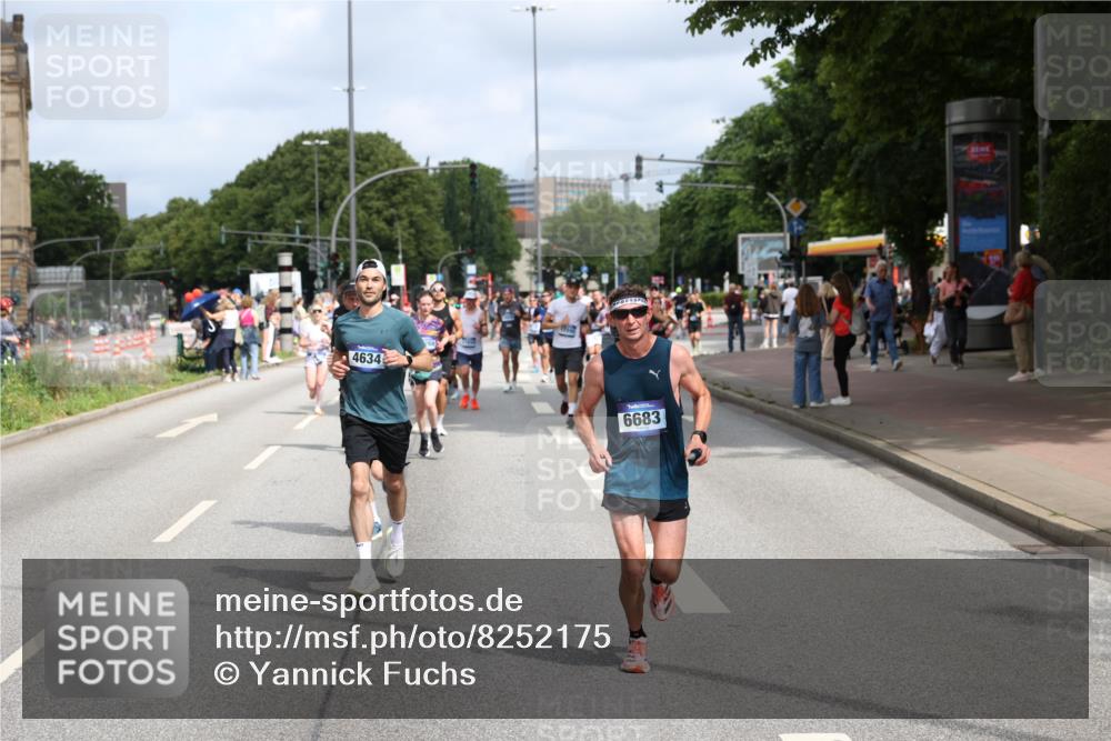 29.06.2025 - hella hamburg halbmarathon Yannick Fuchs http://msf.ph/oto/8252175 29.06.2025 10:35:34 20KM 1136, 1631, 1677, 2568, 2797, 2949, 3332, 3618, 4205, 4303, 4380, 4634, 4871, 4889, 5007, 5014, 5026, 5410, 5709, 6429, 6683, 6771, 6901, 7080, 7284, 7378, 7774, 7796, 8074, 8122, 8966, 9358, 9640, 9659, 9711, 9755, 9979, 10375, 10783, 10934, 10978, 11062, 11765, 11922, 11959, 12292, 12385, 12895, 13268, 13457, 14555, 14661, 14820, 15164, 15247, 16201, 16249, 16347, 16599, 17720, 17834, 17971, 18045, 18049, 18399, 18412, 18573 meine-sportfotos.de
