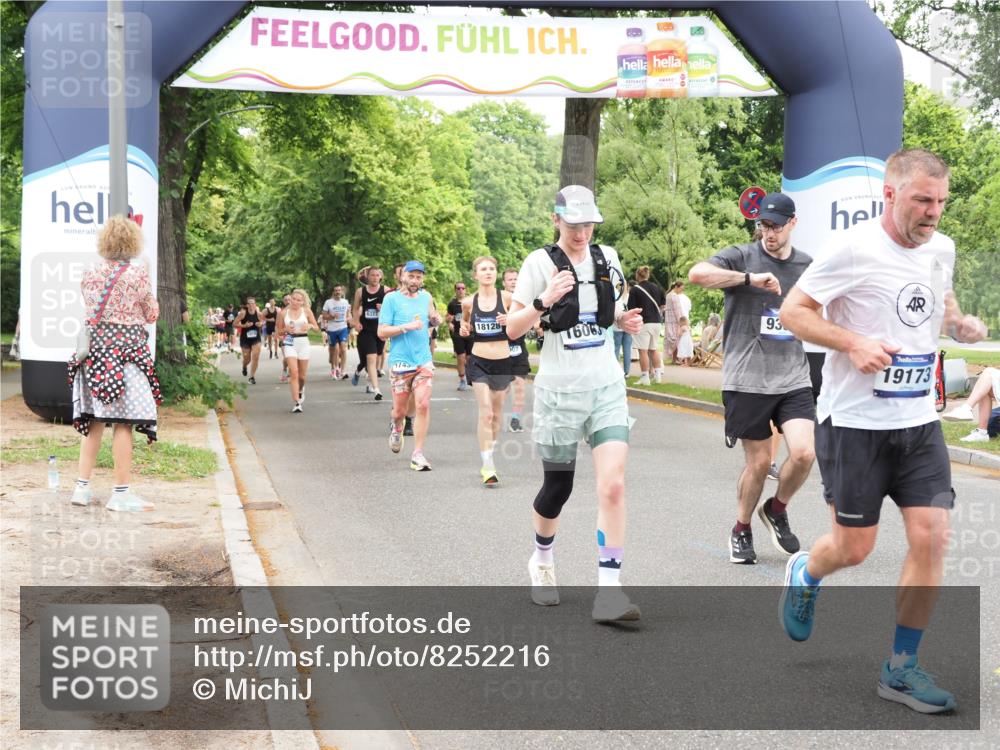 29.06.2025 - hella hamburg halbmarathon MichiJ http://msf.ph/oto/8252216 29.06.2025 10:52:10 Zwischen KM18-KM19 1885, 2490, 4613, 6706, 7474, 7907, 9339, 10756, 11614, 11784, 13210, 14642, 15009, 16063, 16344, 17434, 18128, 18525, 19165, 19173, 19176 meine-sportfotos.de